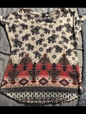 Gaze Elephant Print Boho Stretchy Knit Top- Size M